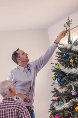 Aile canlı Noel ağacı süsleme