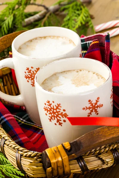 Chocolate quente com marshmallows caseiros . — Fotografia de Stock