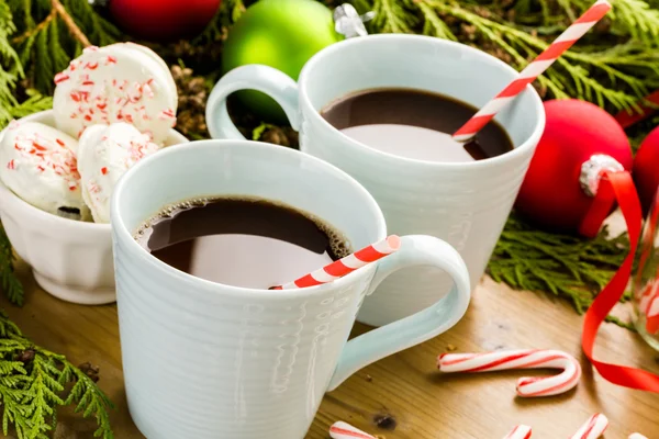 Cups with hot chocolate — Stock Photo, Image