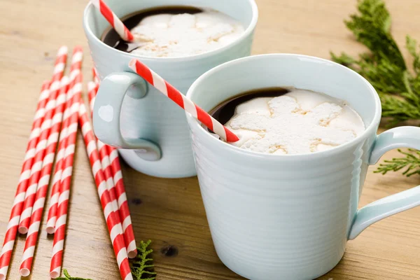 Hot chocolate with snowflake shaped with marshmallows — Stock Photo, Image