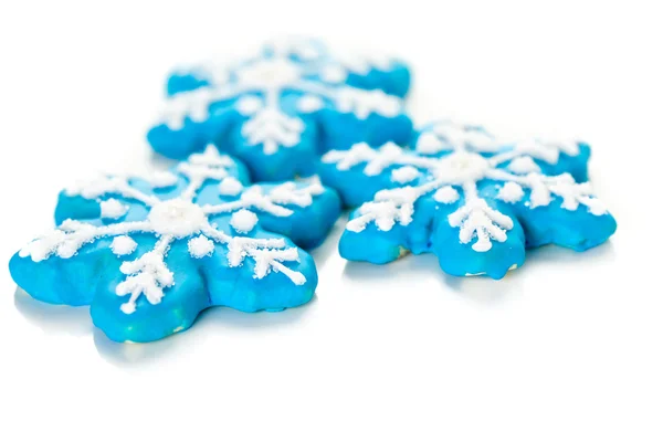 Galletas azules en forma de copos de nieve — Foto de Stock