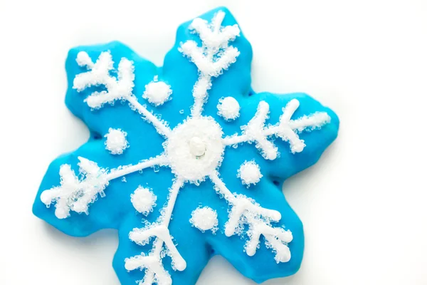 Biscuit bleu en forme de flocons de neige — Photo