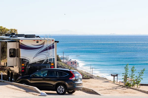 Kış Kaliforniya'da kamp karavan — Stok fotoğraf