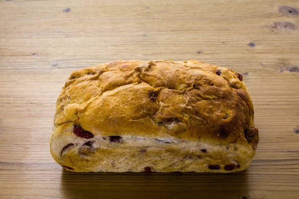 Freshly baked sourdough cranberry bread — Stock Photo, Image