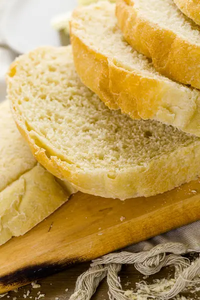 Pão de massa de pão cozido na hora — Fotografia de Stock