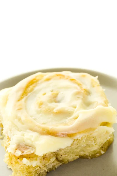 Freshly baked sourdough cinnamon roll — Stock Photo, Image