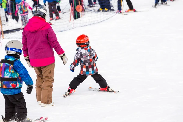 Estância de esqui em Arapahoe Basin, Colorado — Fotografia de Stock