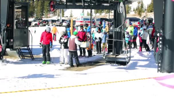 Ośrodek narciarski w dorzeczu Arapahoe, Colorado — Wideo stockowe