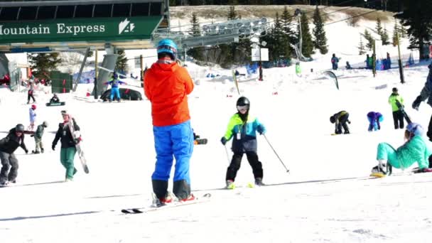 Skigebiet am arapahoe becken, colorado — Stockvideo