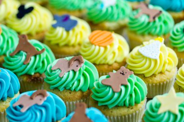 Taze çok renkli kek