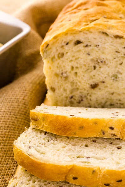 Artisan chleba zakwas nasionami — Zdjęcie stockowe