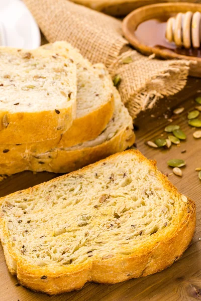 Handwerkliches Sauerteigbrot — Stockfoto