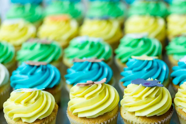 Cupcakes multicolores frais — Photo