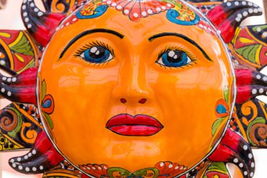 Bahçe heykeli, güneş