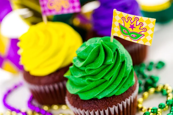 Cupcakes with bright color icing — Stock Photo, Image