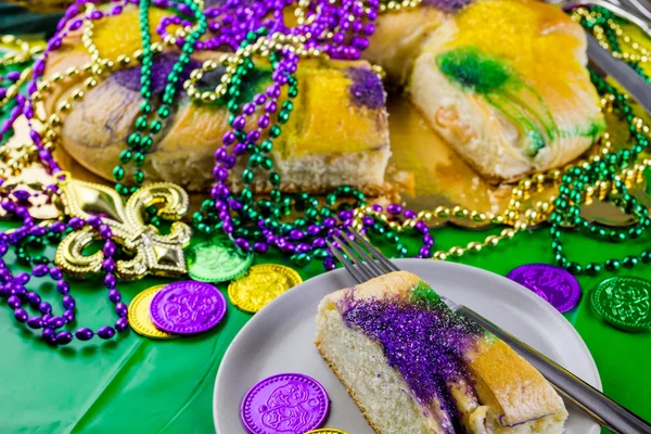 King cake for Mardi Gras — Stock Photo, Image