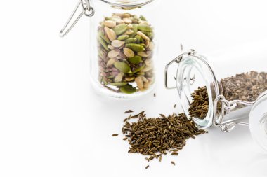 Ekmek pişirme için Kuru tohumlar