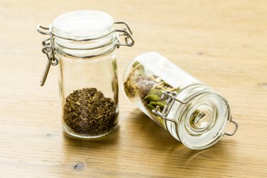 Ekmek pişirme için Kuru tohumlar