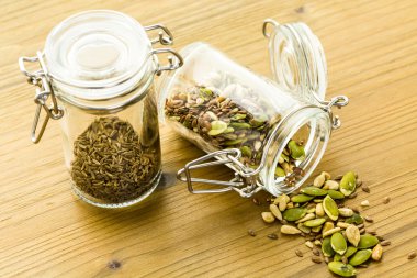 Ekmek pişirme için Kuru tohumlar