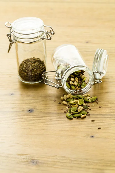 Ekmek pişirme için Kuru tohumlar