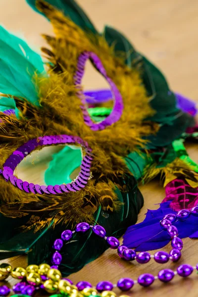 Mångfärgade dekorationer, ansiktsmasker för Mardi Gras — Stockfoto