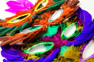 Çok renkli süslemeleri, Mardi Gras için yüz maskesi