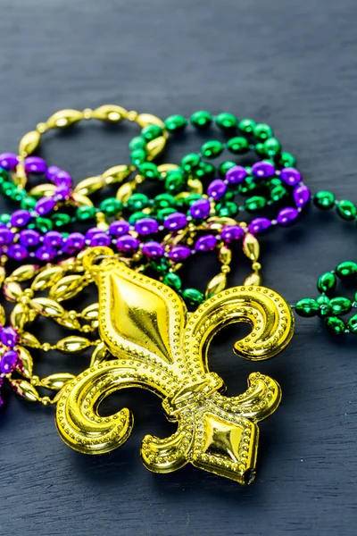 Různobarevné dekorace pro Mardi Gras — Stock fotografie