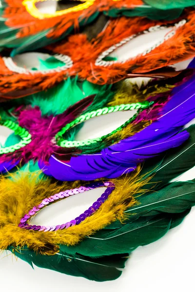 Decorações multicoloridas, máscaras faciais para Mardi Gras — Fotografia de Stock