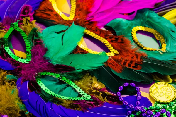 Různobarevné dekorace pro Mardi Gras — Stock fotografie