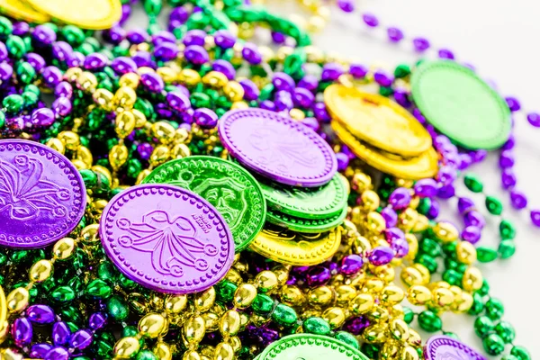 Decoraciones multicolores para la fiesta del Mardi Gras —  Fotos de Stock