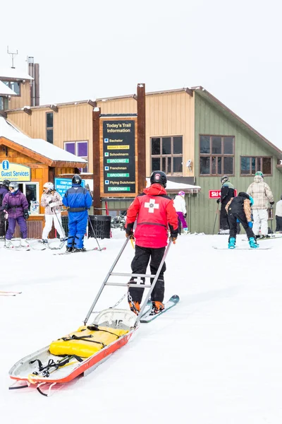 Ski resort at the end of the season — Stock Photo, Image