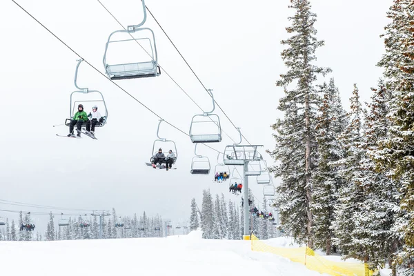 Ski resort at the end of the season — Stock Photo, Image