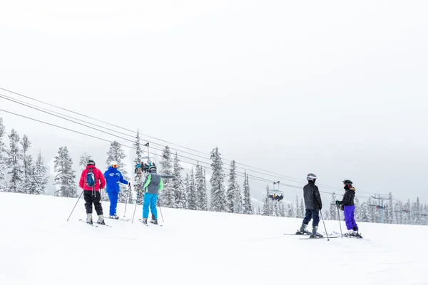 Skigebiet am Ende der Saison — Stockfoto