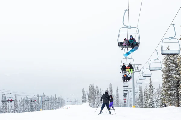 Ski resort at the end of the season — Stock Photo, Image