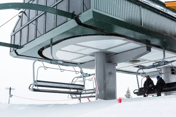 Station de ski en fin de saison — Photo