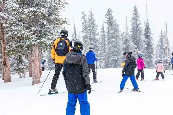 Station de ski en fin de saison — Photo