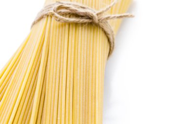 Organik sarı spagetti makarna