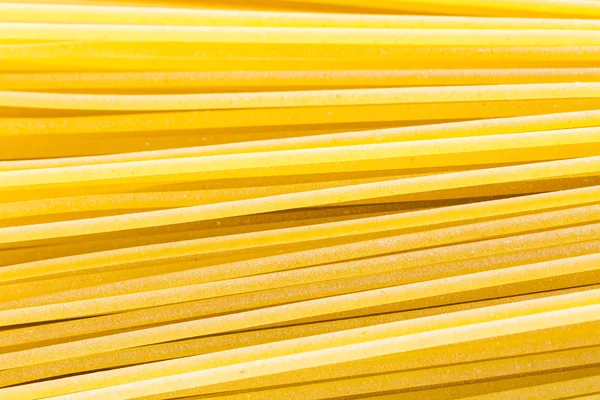 Spaghetti gialli biologici — Foto Stock