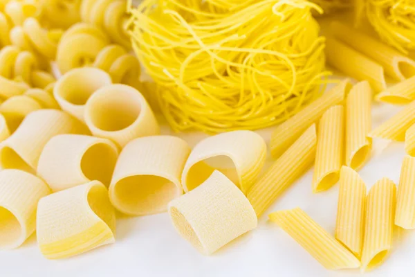 Organic yellow pasta — Stock Photo, Image