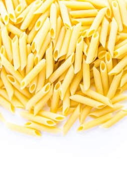 Organik sarı rigate makarna