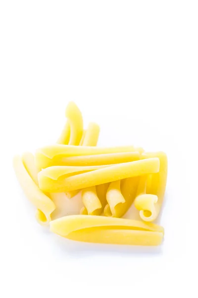 Pâtes à la casarecce jaune bio — Photo