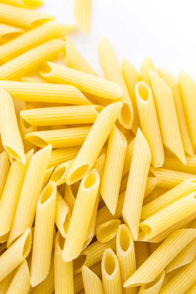 Rigate di pasta gialla biologica — Foto Stock