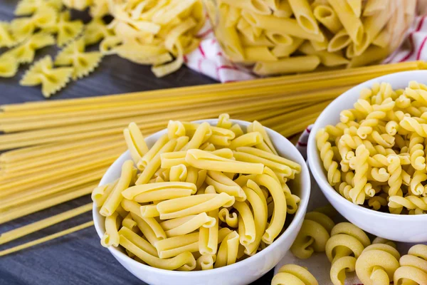 Variedad de pasta seca orgánica —  Fotos de Stock