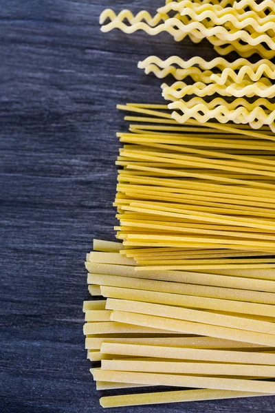 Varietà di pasta secca biologica — Foto Stock