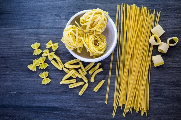 Variedad de pasta seca orgánica — Foto de Stock