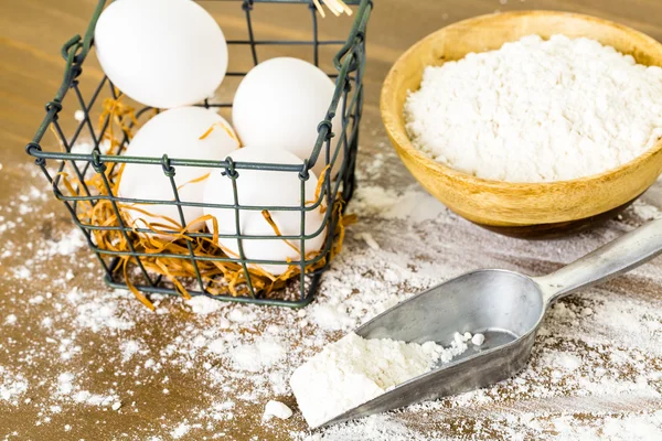 Att göra hemgjord pasta — Stockfoto