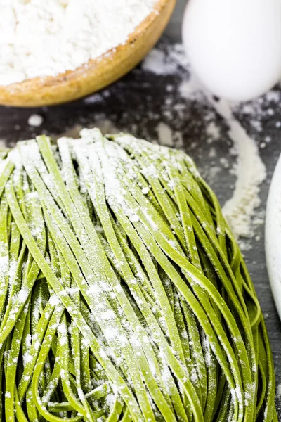 Homemade linguine pasta — Stock Photo, Image