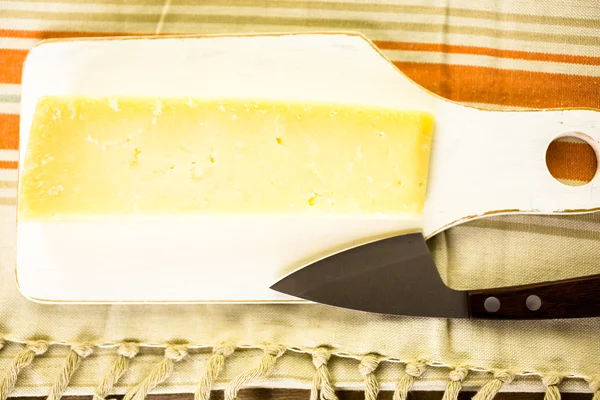 Rebanada de queso parmesano — Foto de Stock