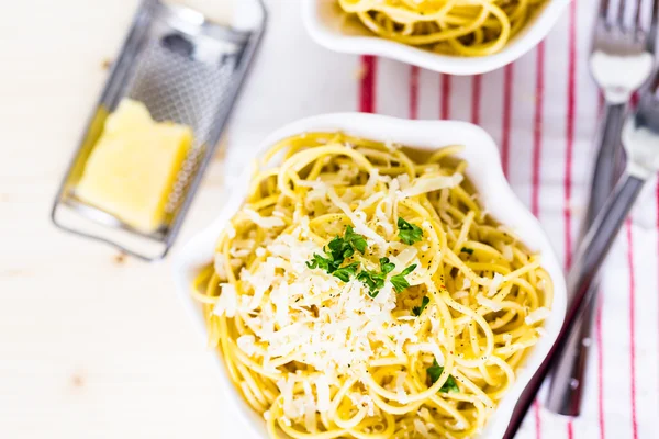 Sýr a pepř špagety — Stock fotografie