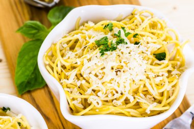 peynir ve biber spagetti